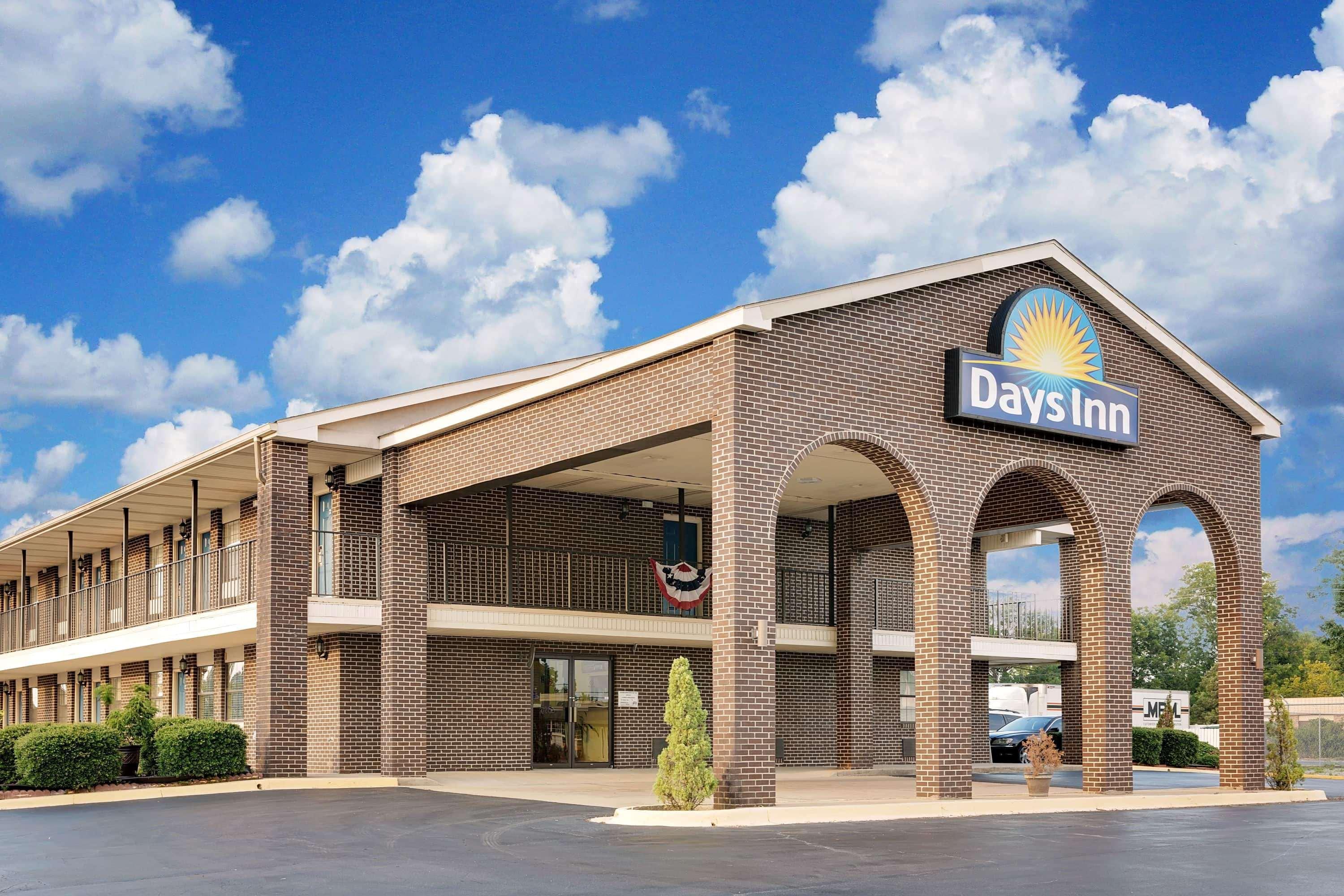 Days Inn By Wyndham Demopolis Eksteriør billede